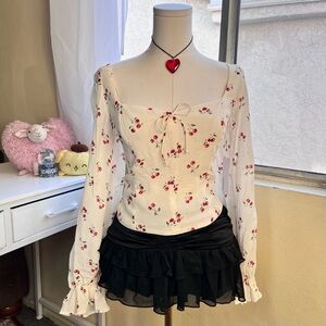 Reformation cherry print cottagecore sweetheart neckline cream long sleeve top S